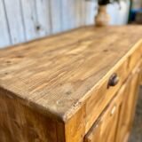 Buffet ancien en bois massif