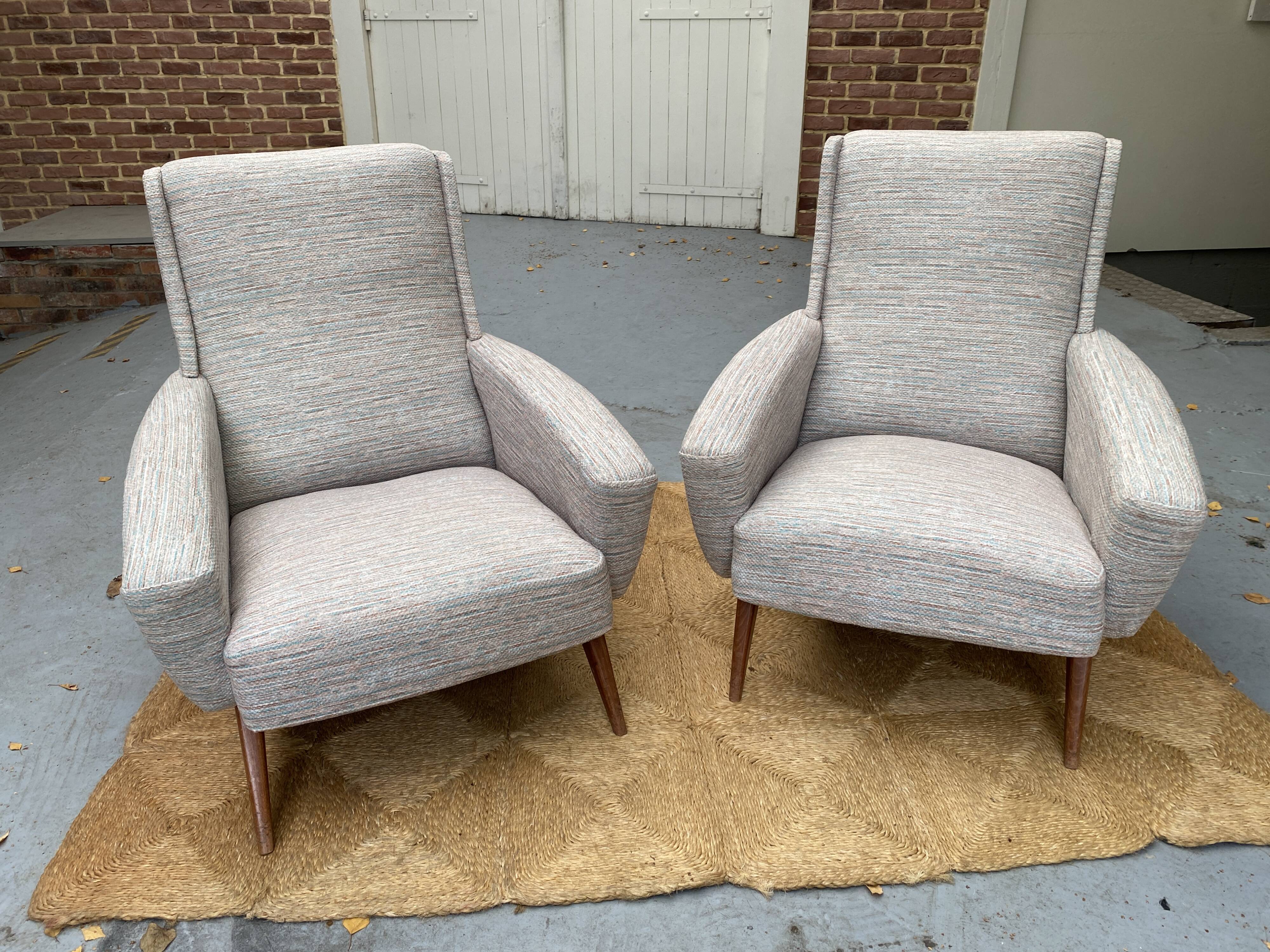 Paire de fauteuils vintage