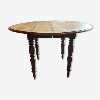 Louis Philippe Round Table