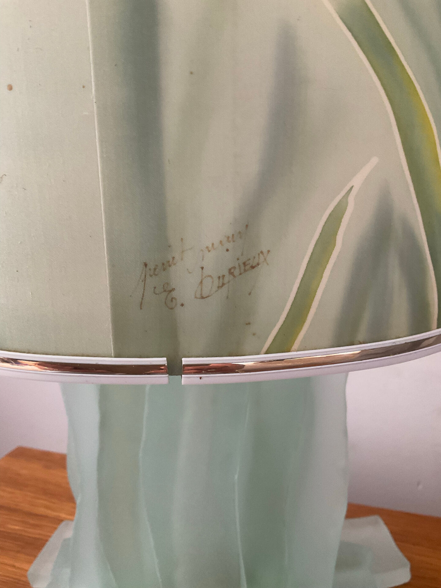 Lampe vintage en verre dépoli et abat jour en soie
