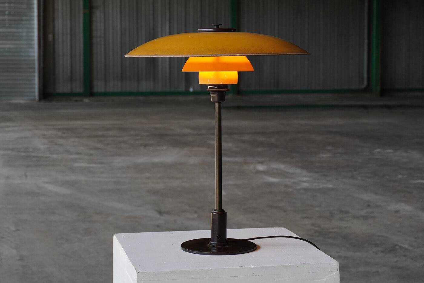 Table lamp model PH 3.5/2 by Poul Henningsen for Louis Poulsen, 1930s