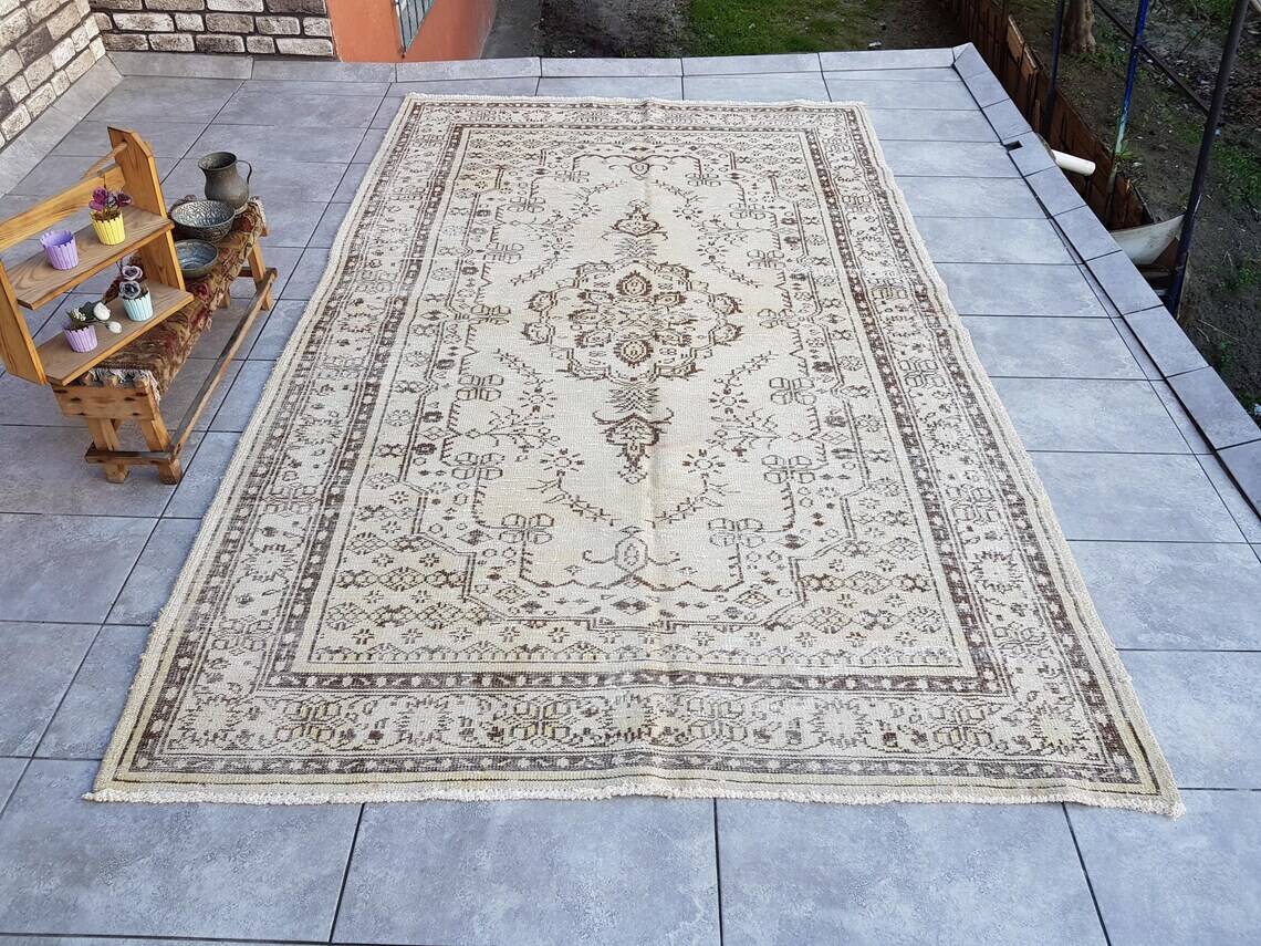 Beige Anatolian Oushak Rug sku v766