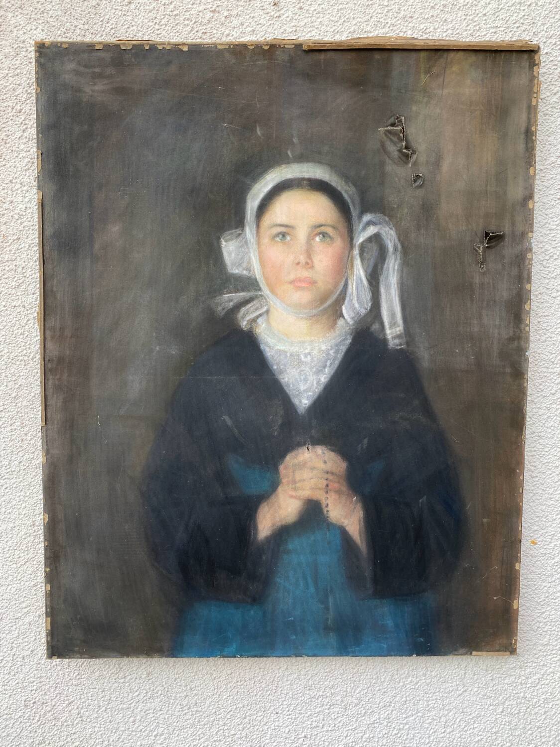 Painting young girl praying