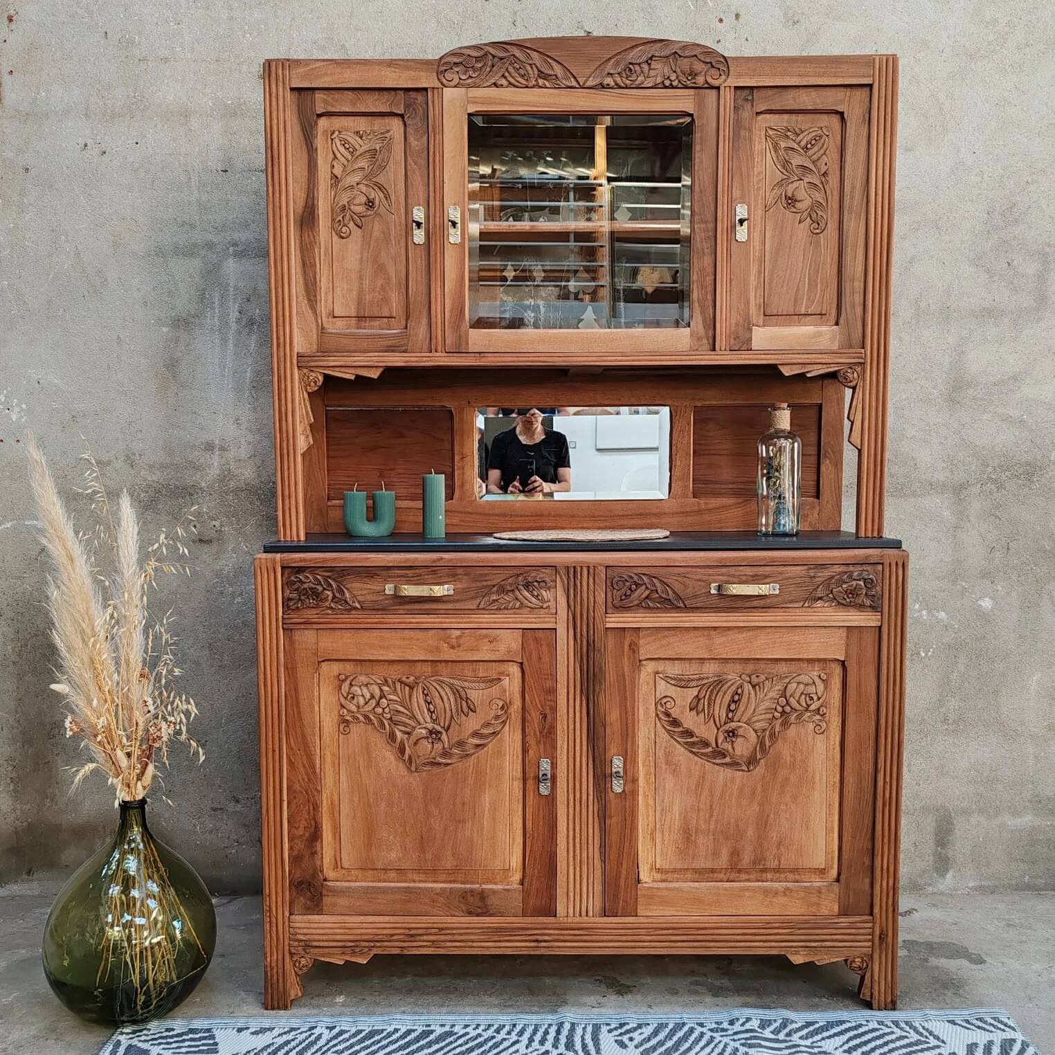 Art Deco two-body buffet