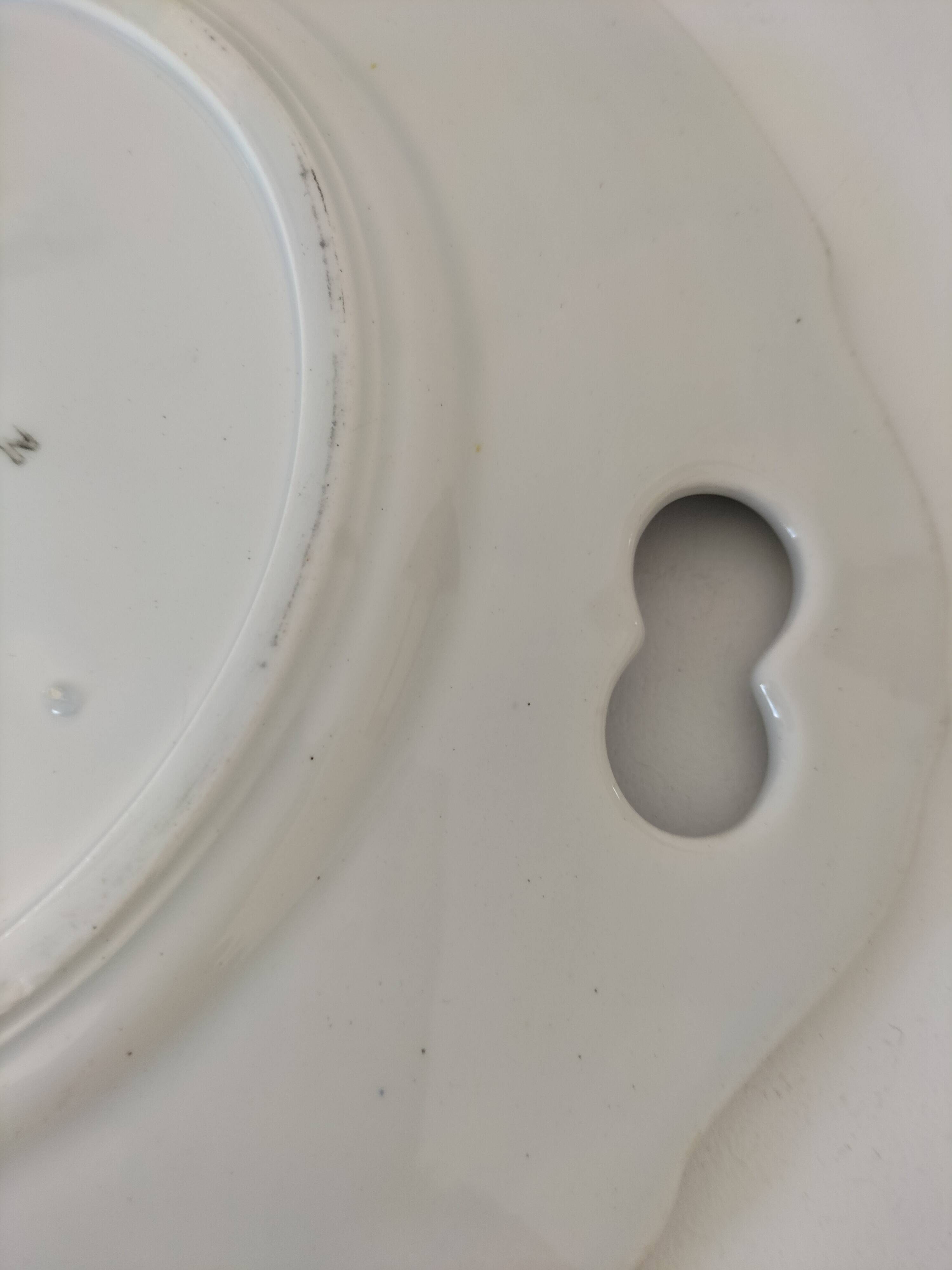 Moulin des Loups openwork dish, "Canada" model – blue and orange Imari decoration