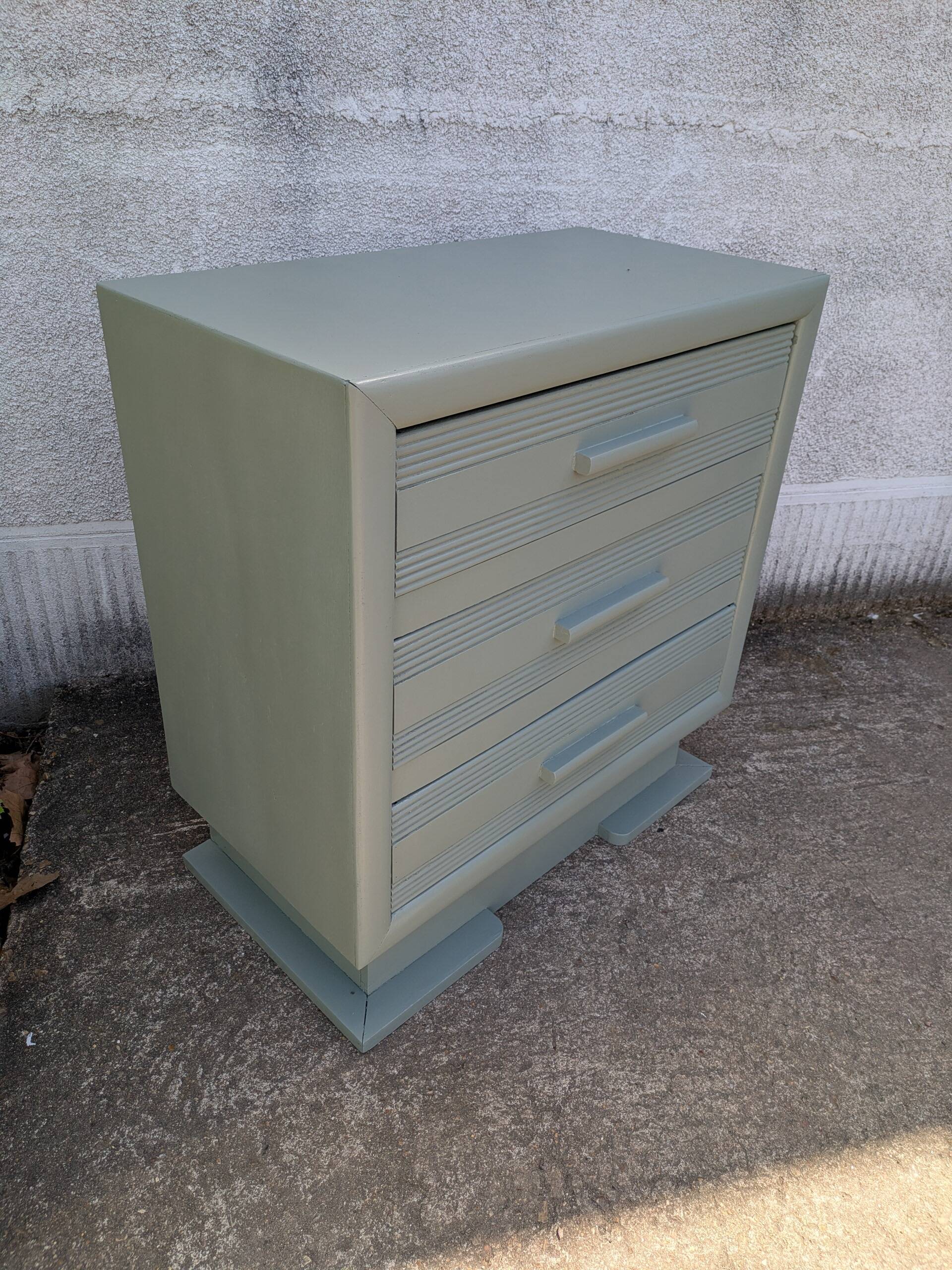 Vintage painted chest of drawers