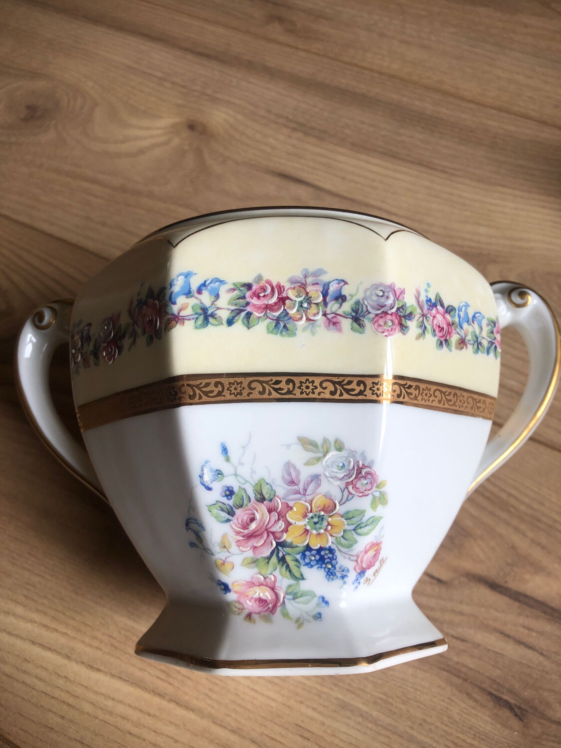 Limoges Lafarge porcelain bonbonnière or sugar bowl