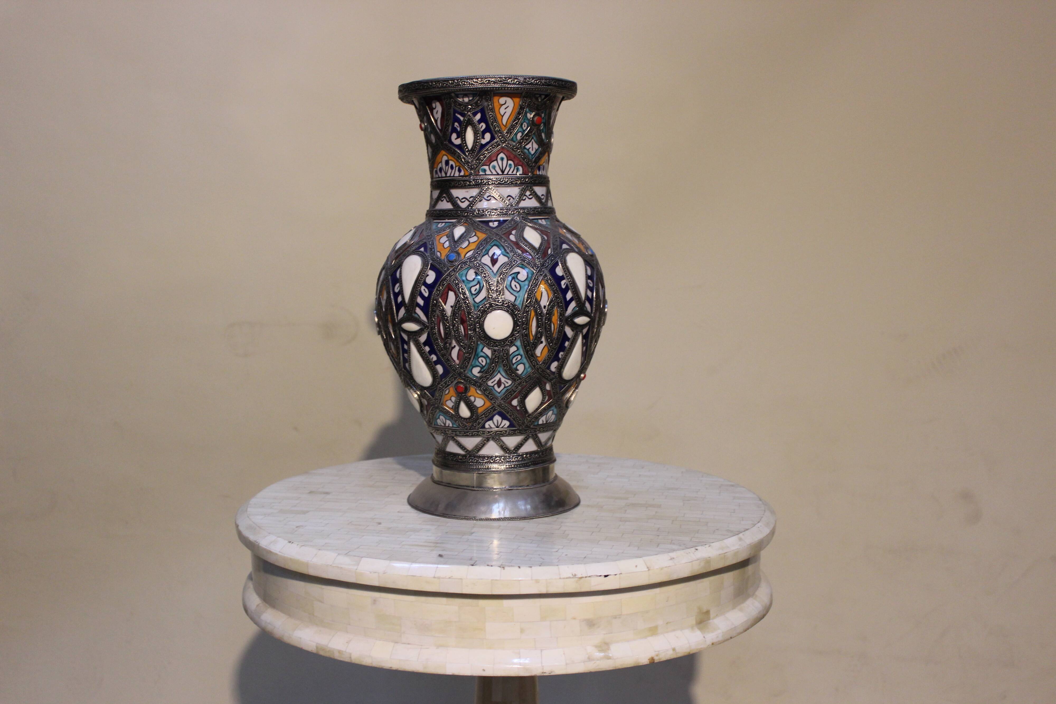 Pottery vase