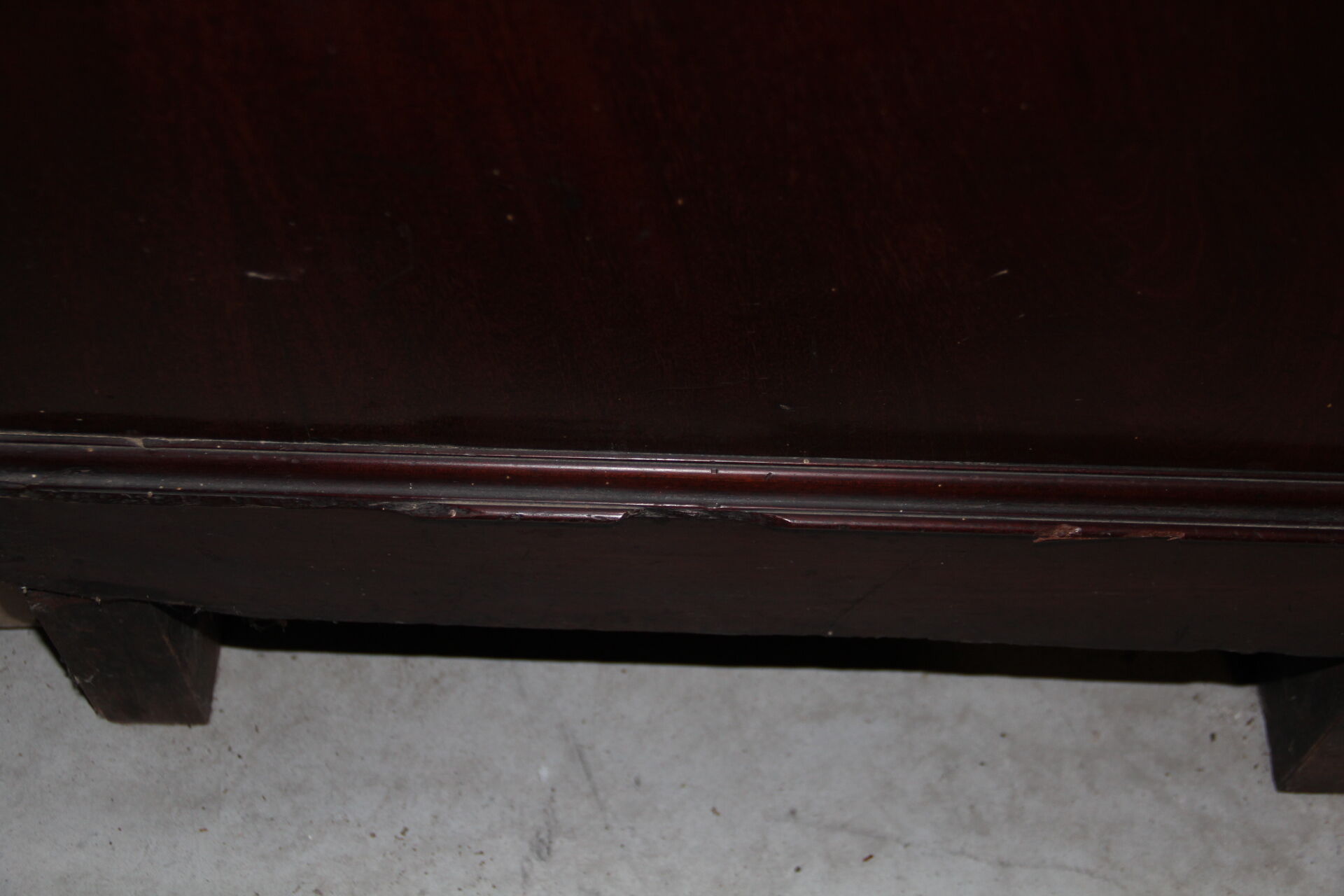 Louis Philippe chest of drawers, 19th century, in mahogany, Sainte-Anne marble