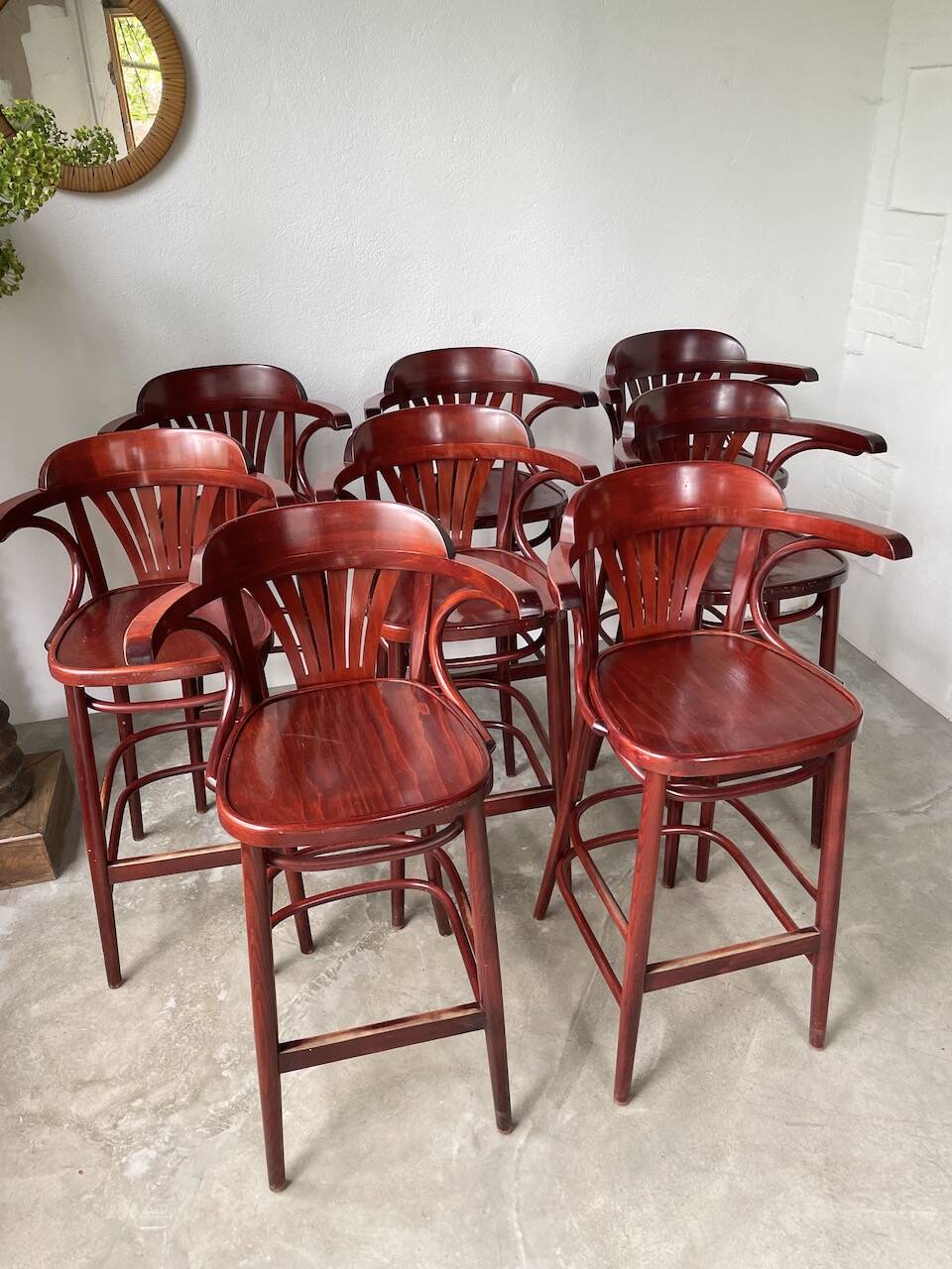Set of 8 high bistro stools