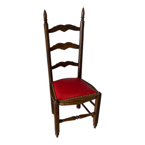 Chaise basse rustique
