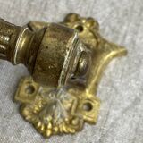 Articulated bronze handles