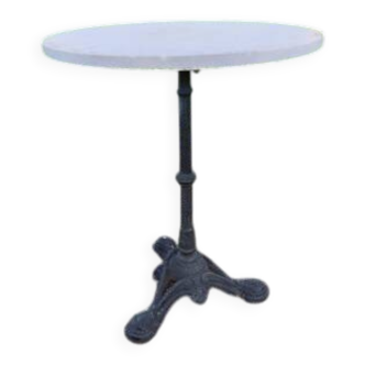 Bistro table in cast iron and white marble from 1900