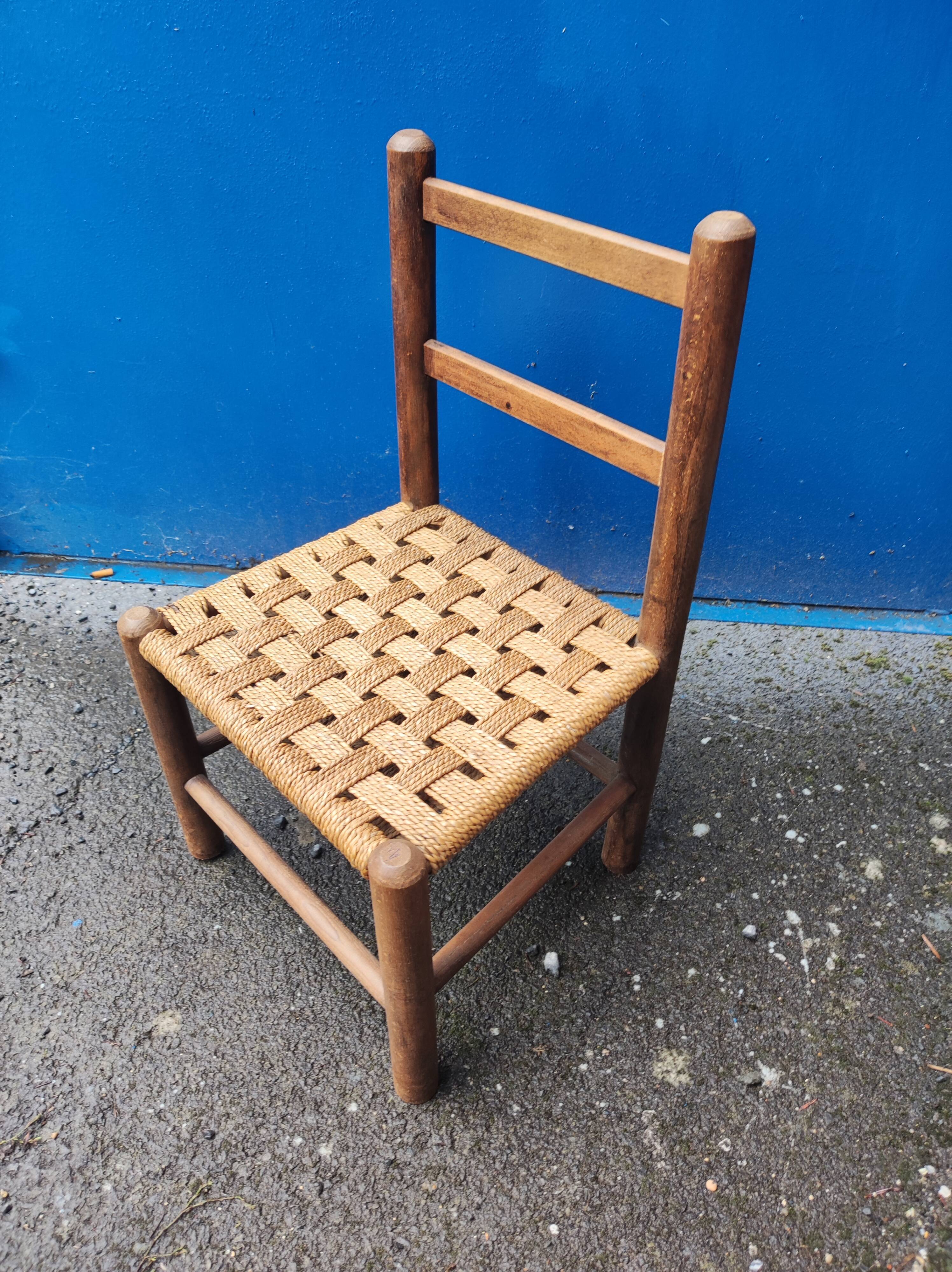 Children's chair wood and woven sea grass