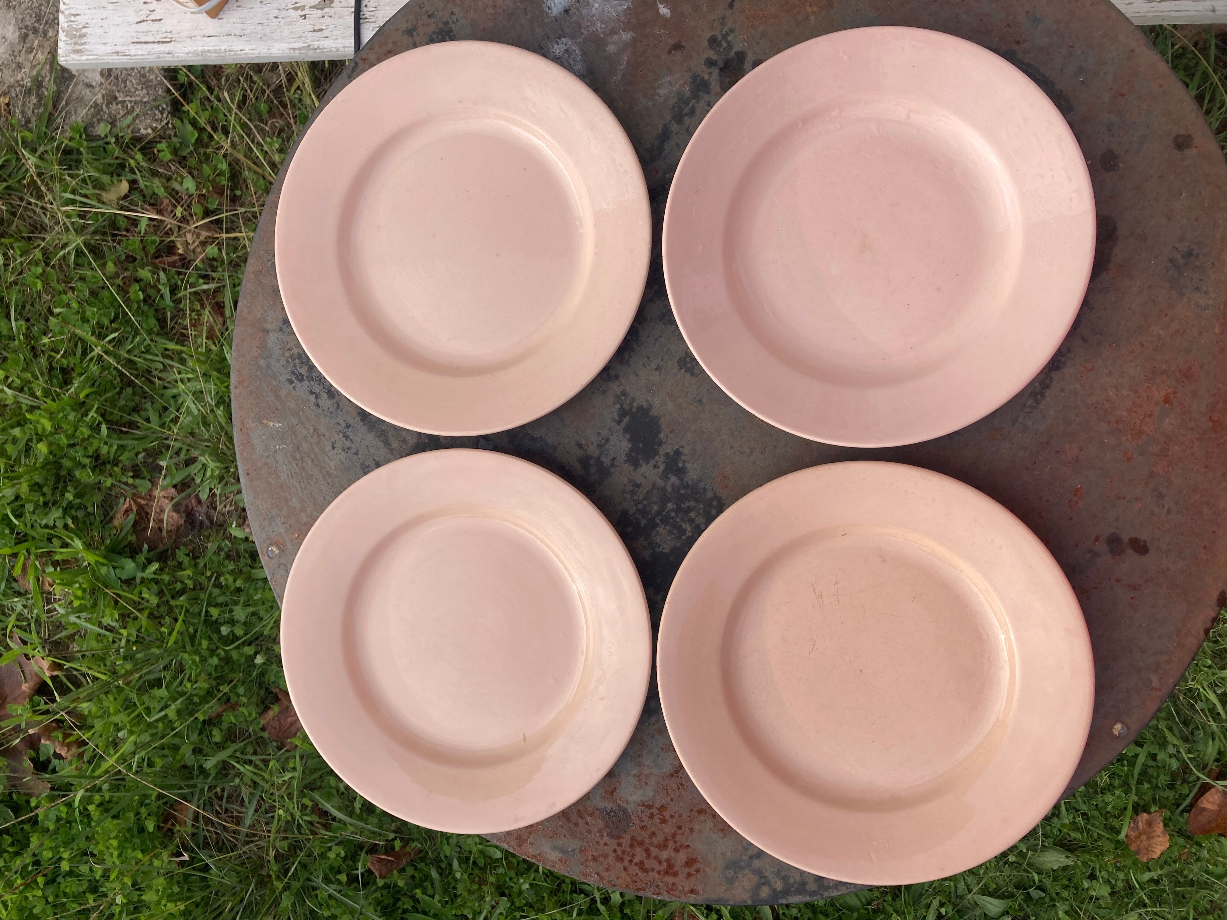 4 flat plates powder pink Digoin plain old