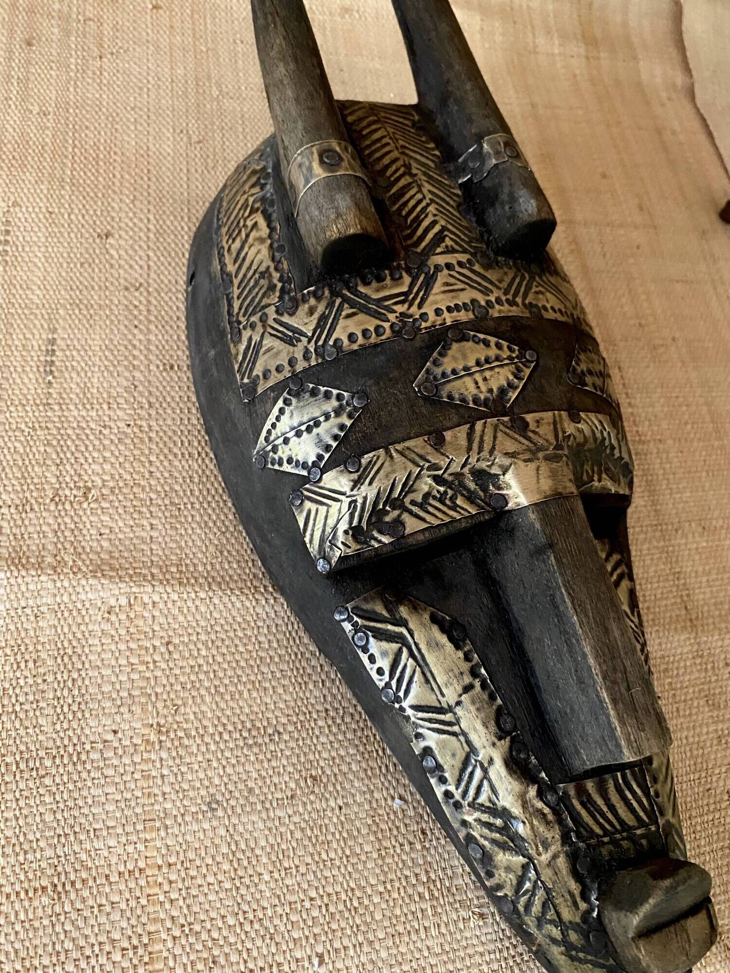 Masque MARKA  bois et placage laiton