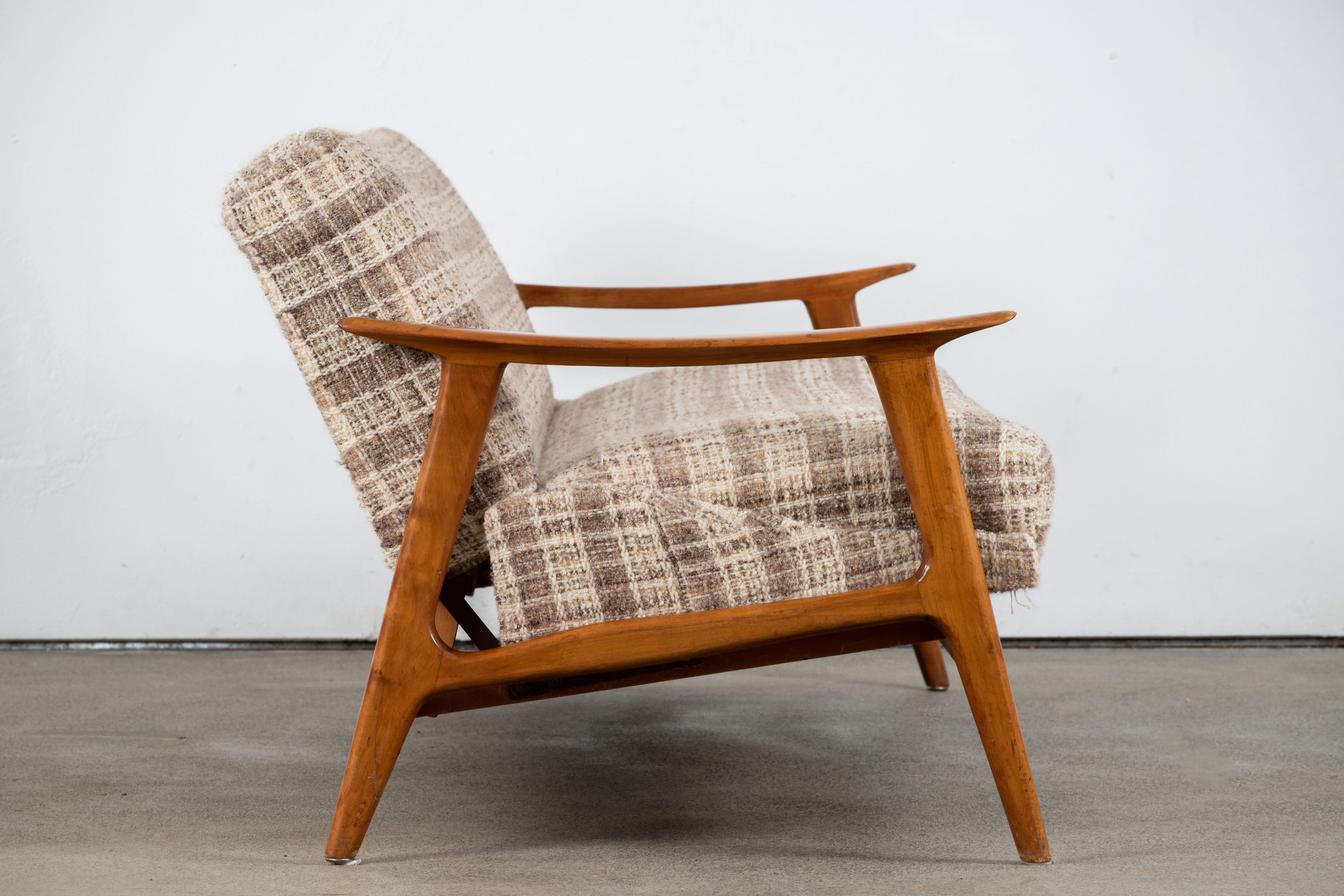 Scandinavian sofa 201 cm