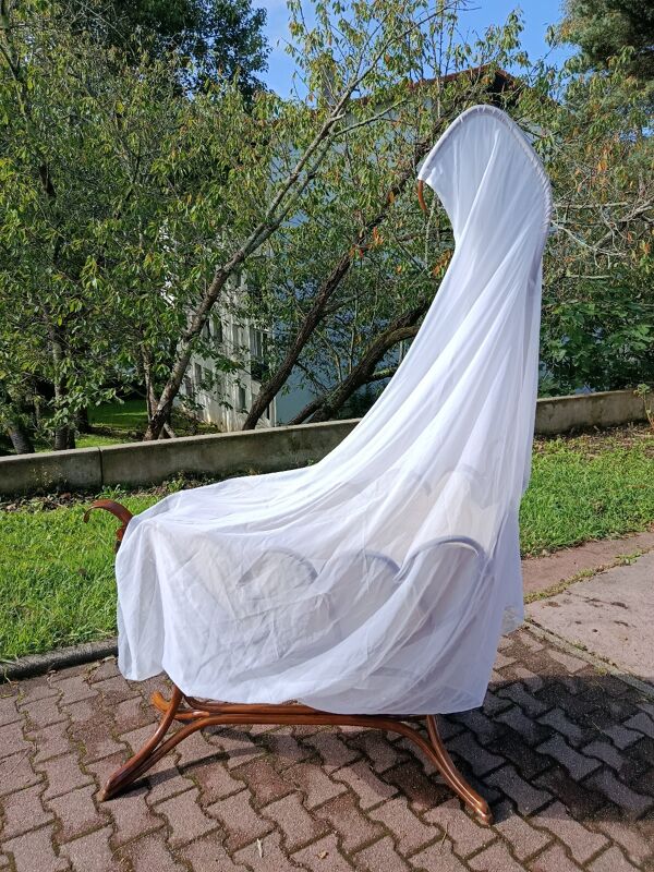 Berceau ancien de J&j Khon