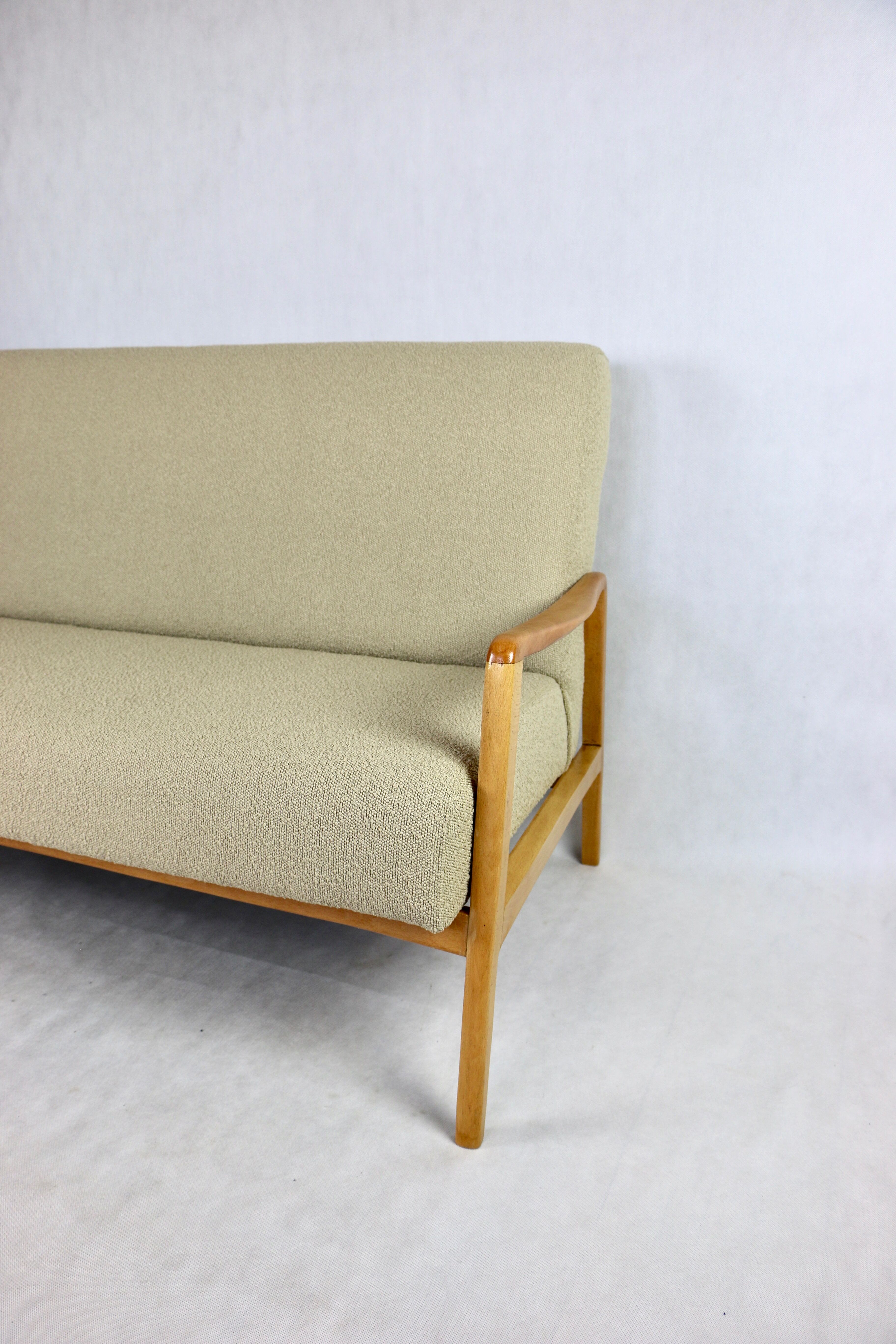 Vintage beige boucle 2-3 person sofa, 1970s