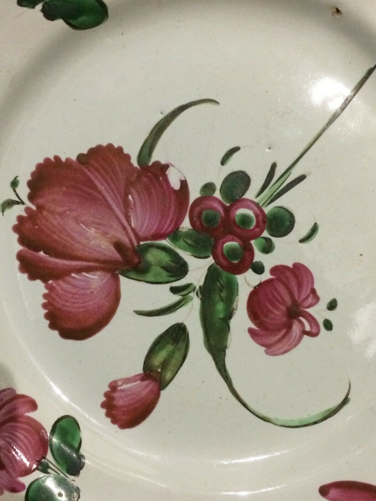 Eastern earthenware plate the Islettes flower bouquet decoration