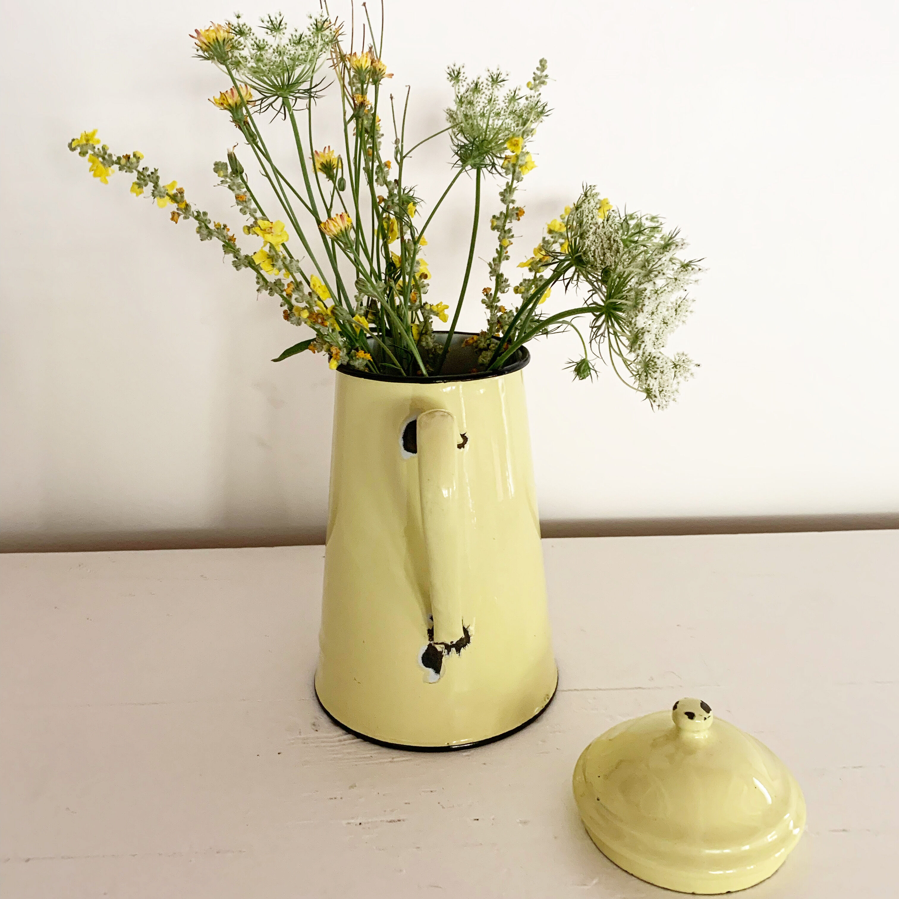 Vintage yellow and black enamelled coffee maker
