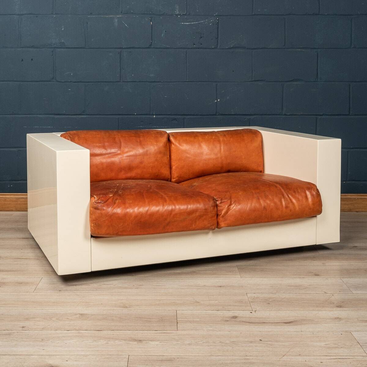 20thc two-seater saratoga sofa by lella and massimo vignelli for poltronova
