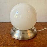 Globe lamp in opaline.