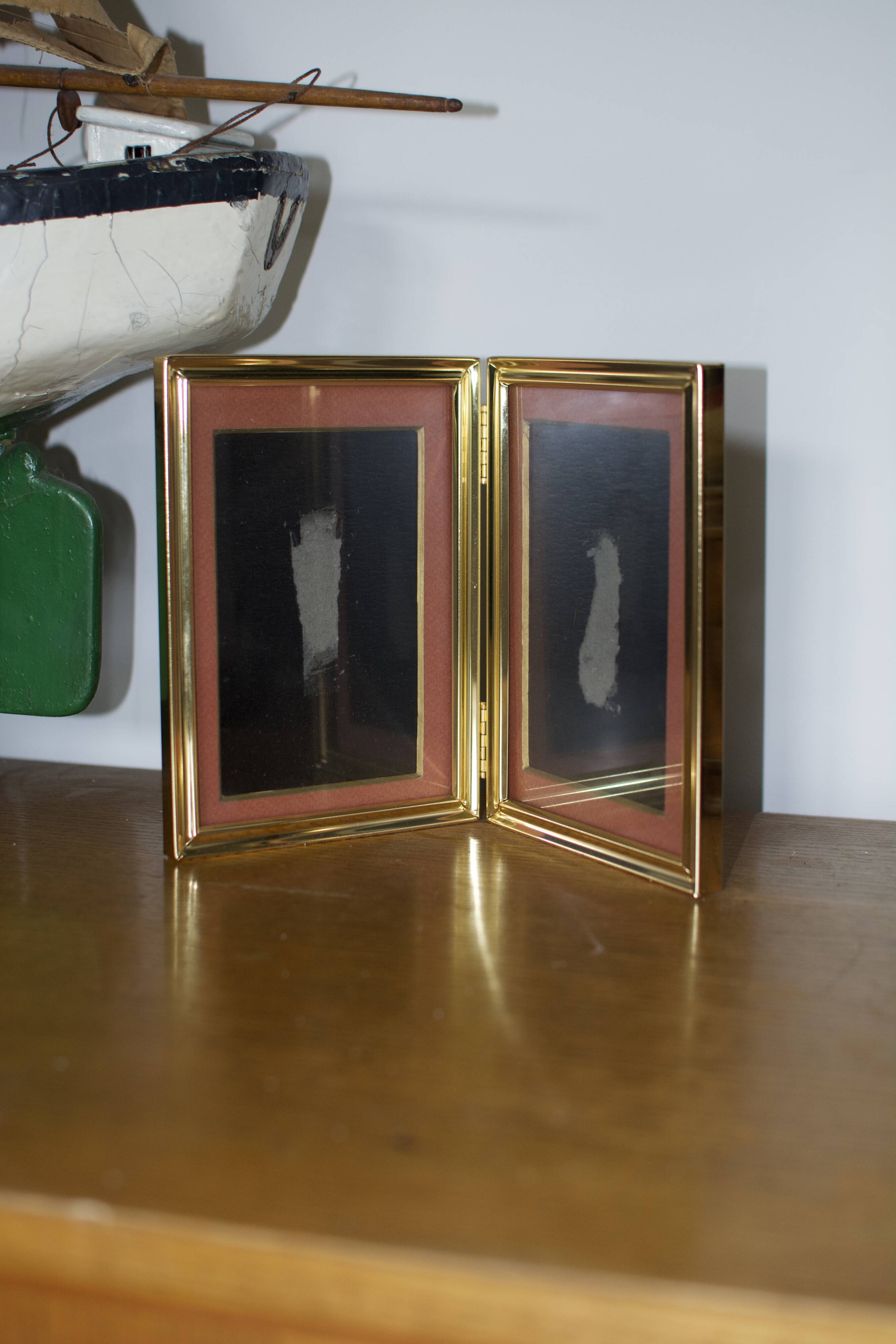 Foldable vintage gold photo frames