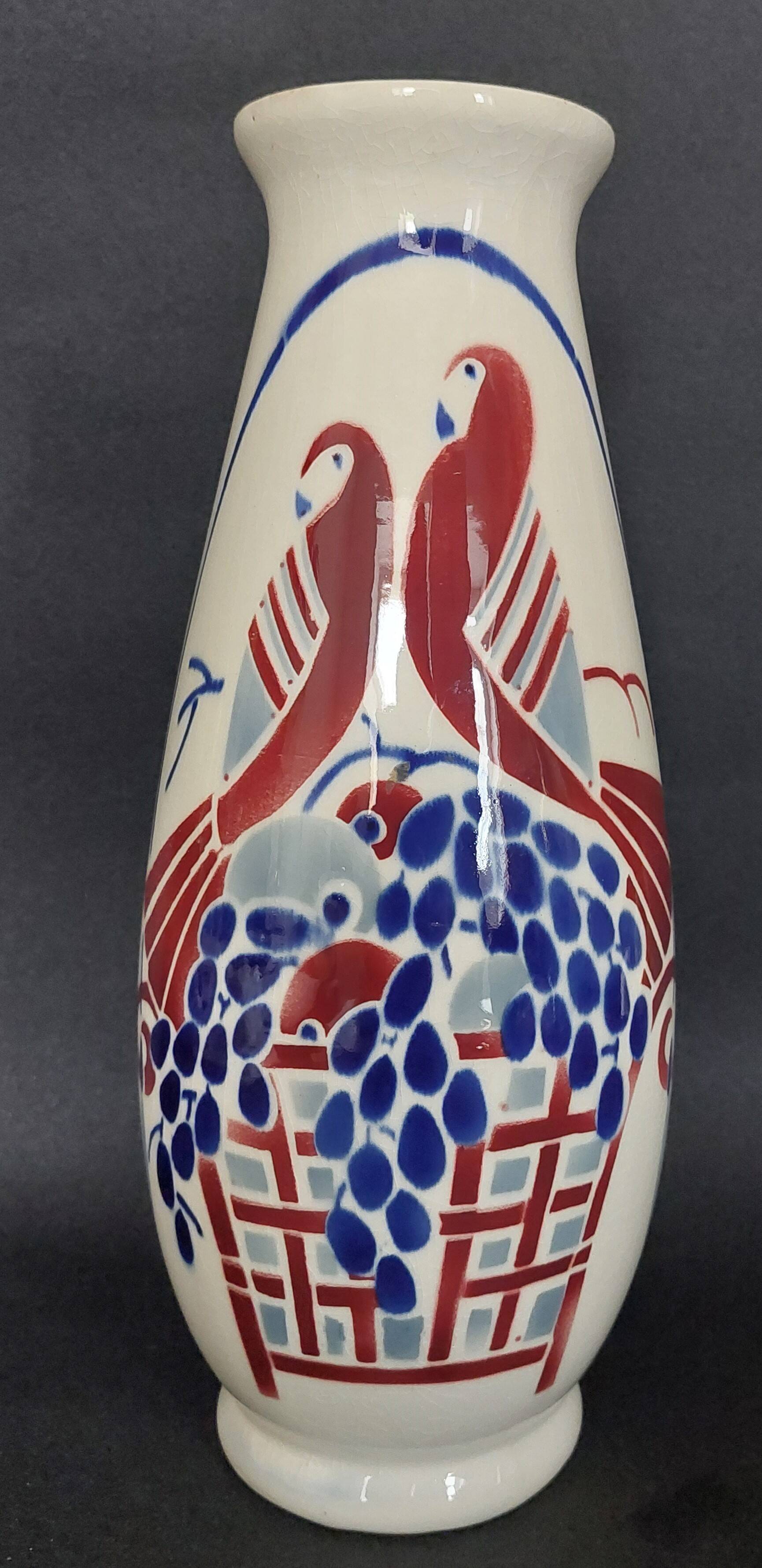 Geo Condé Lunéville KG vase with parakeets and grapes