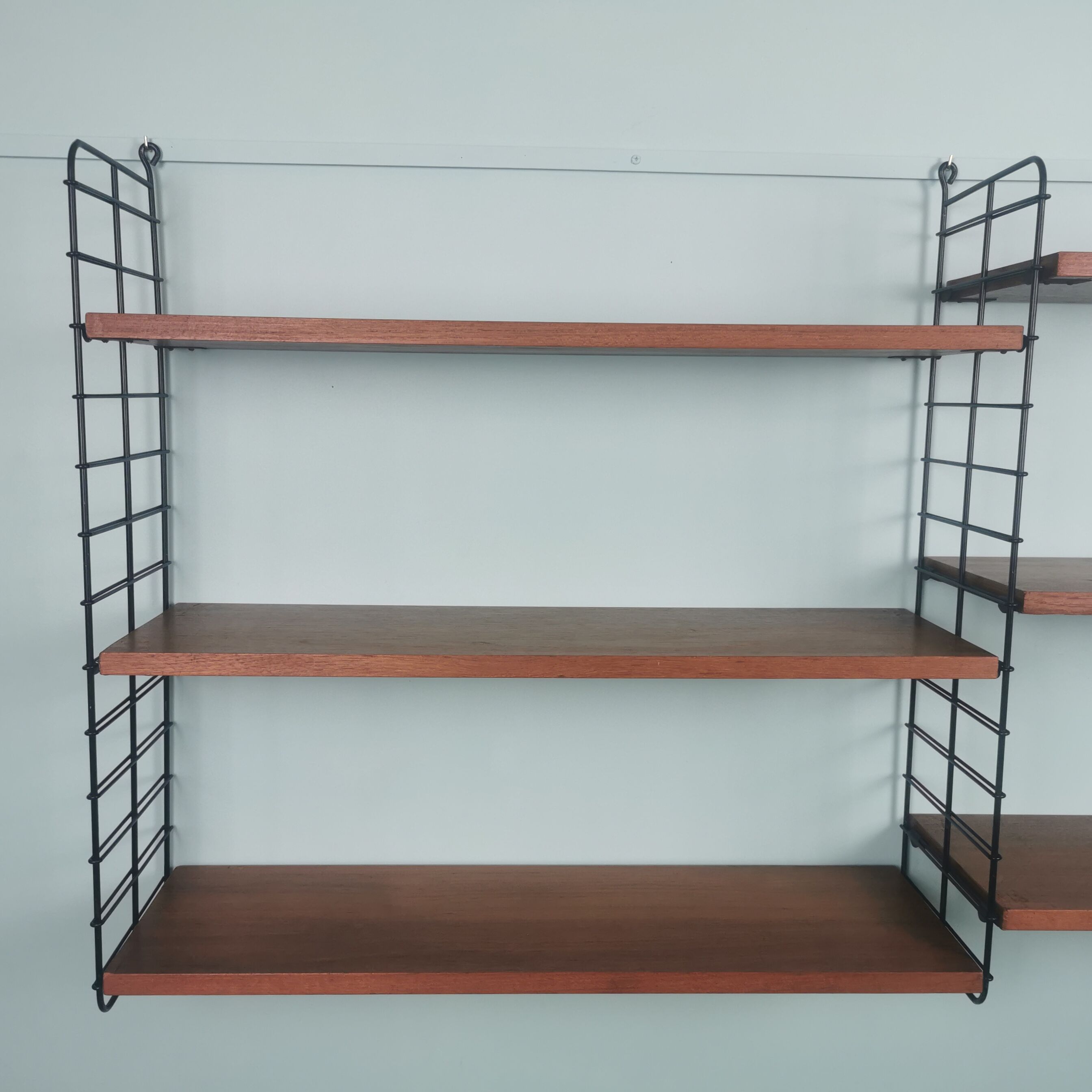 Modular shelf 60