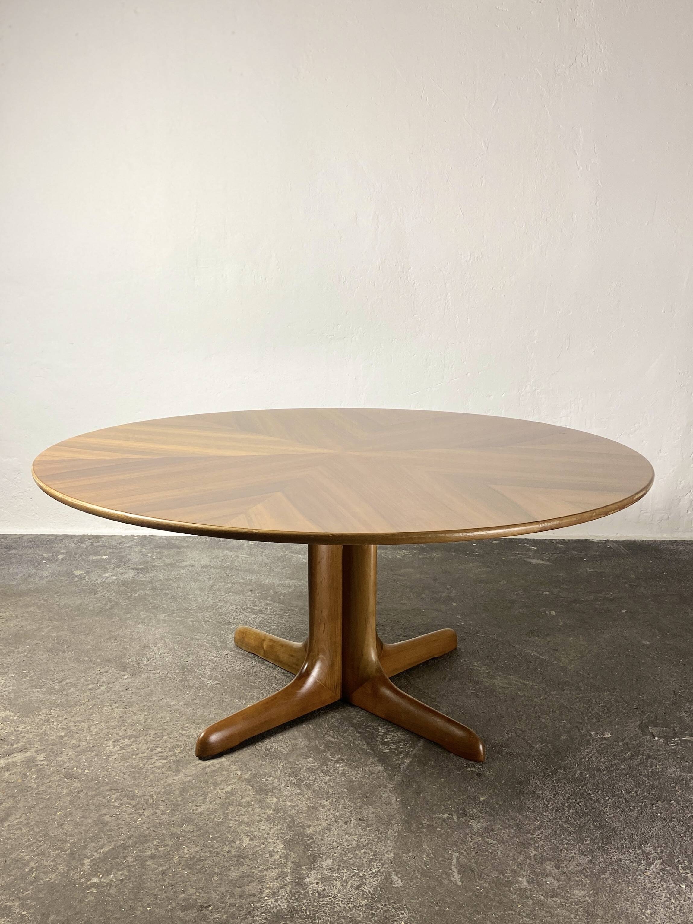Adjustable table, Scandinavian, walnut, 1960 “Mount and Lower”.