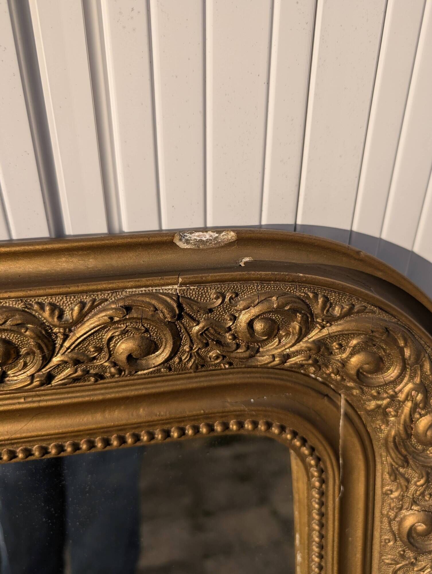 Louis Philippe Mirror 104x73 Wood and Gilded Stucco with Baroque Decor Late 19th Century