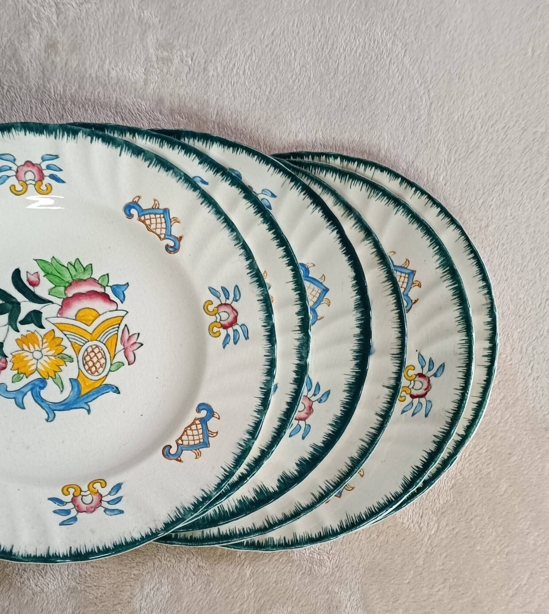 Set of 6 large flat plates Longwy Vieux Rouen vintage