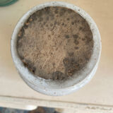 Speckled sandstone pot