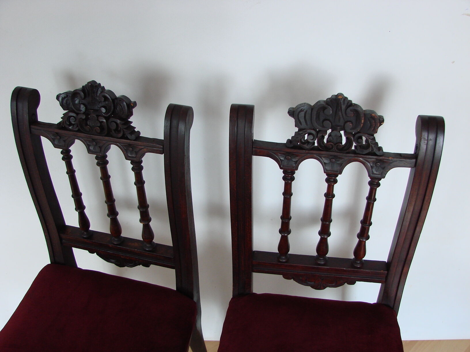 Pair of chairs from the 19th century