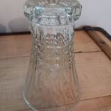 Petit vase en verre taillé