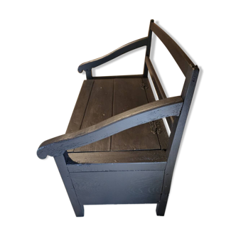 Bench with chest