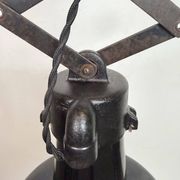 Lampe de plafond industrielle en émail noir à forme de ciseaux, années 1930