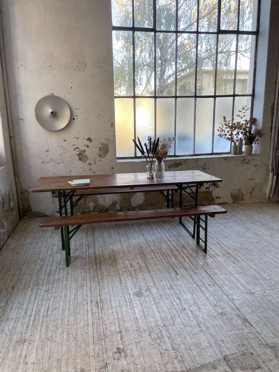 Guinguette table and its 2 benches