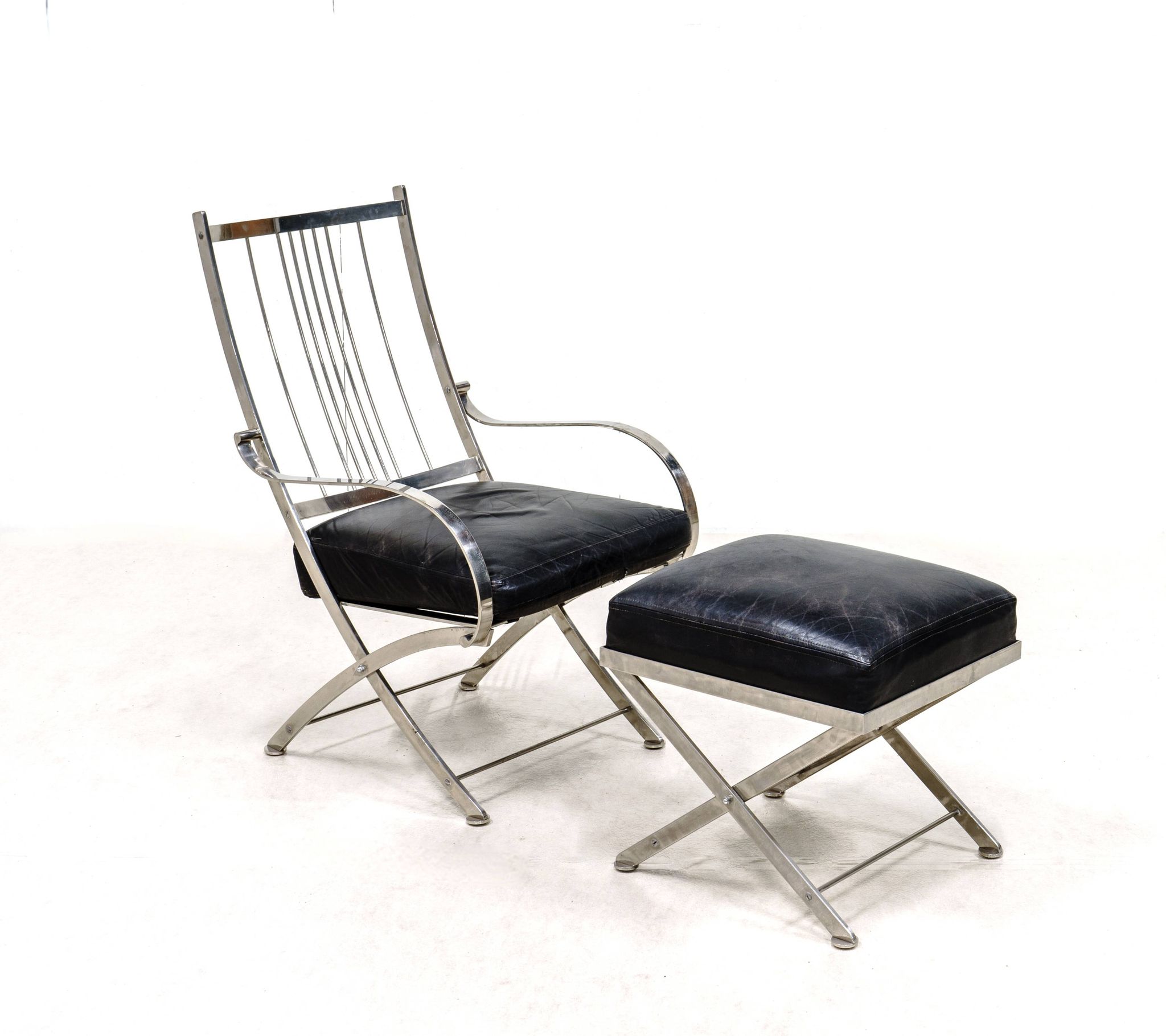 Henri Pouenat fauteuil et ottoman "Schneider "