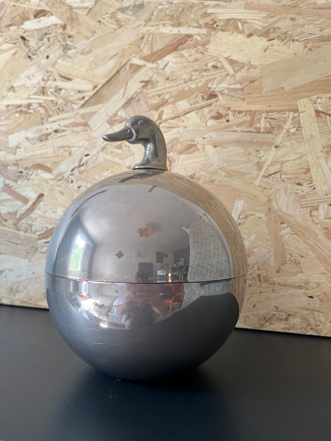 Ice bucket metal ice cube