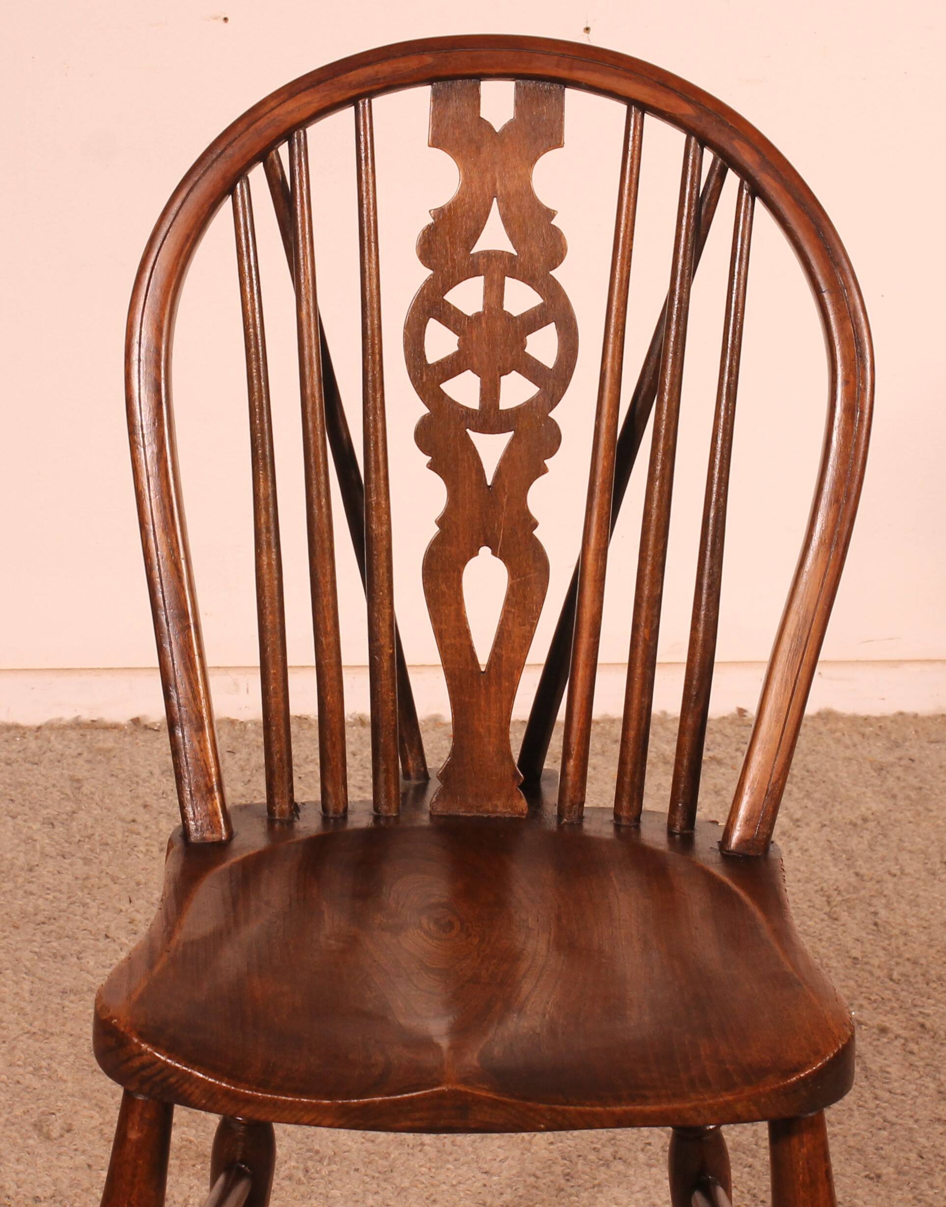 Set Of 6 Windsor Wheelback Chairs