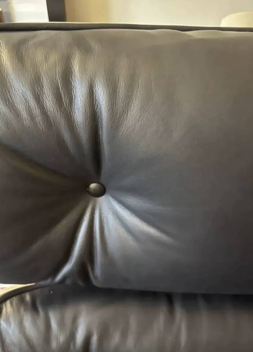 Fauteuil et ottoman Charles et ray eames