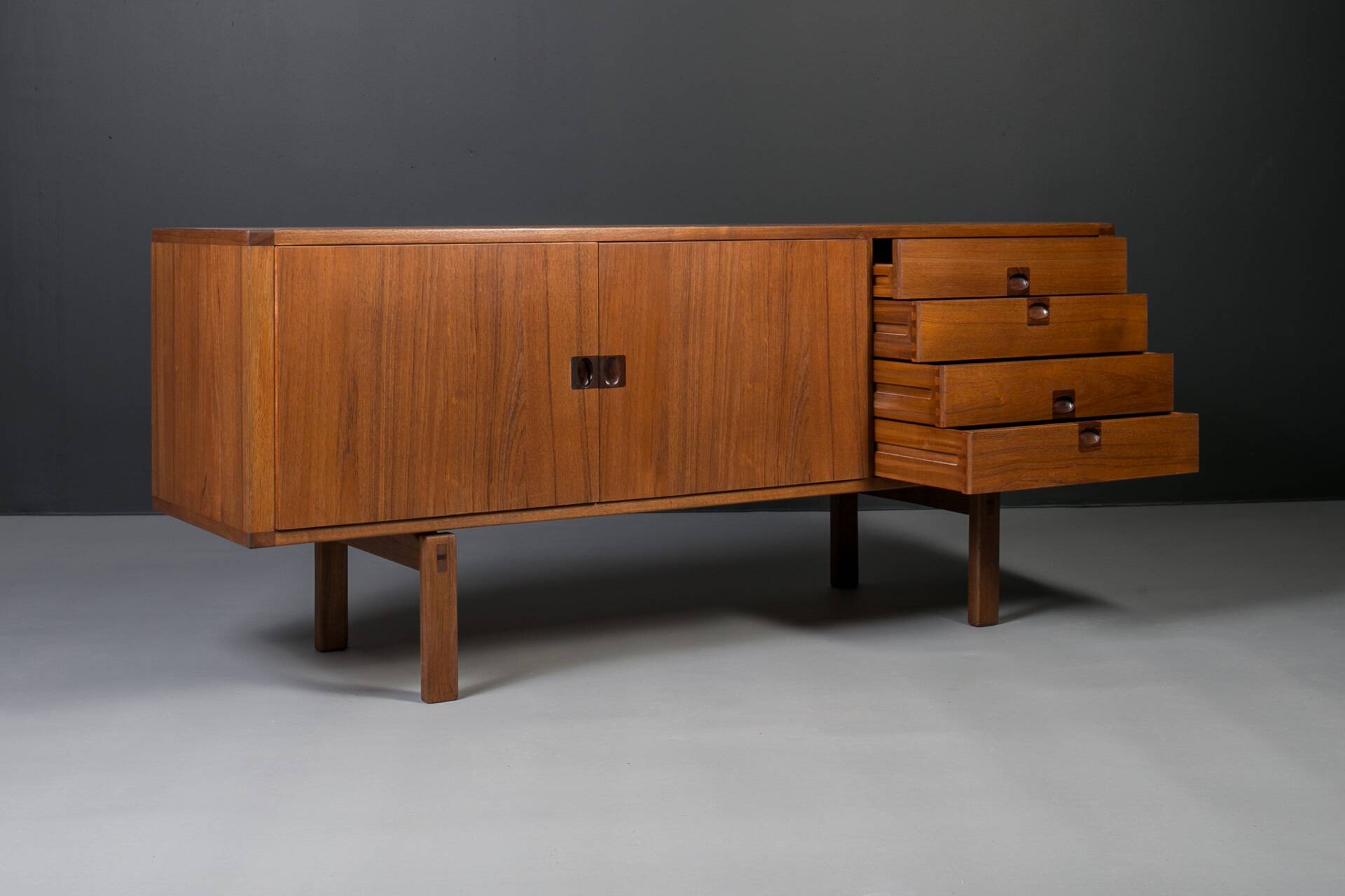 Teak sideboard corona by lennart bender for ulferts, mid century modern design
