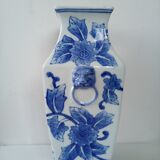 Asian vase shape baluster floral decoration handle Lion's head