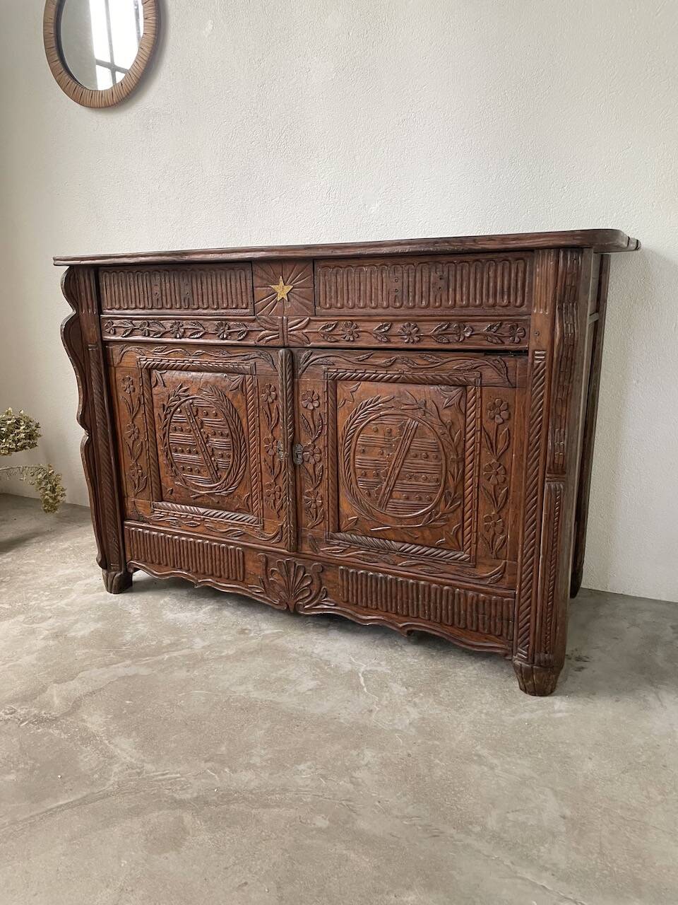 Auvergne brutalist folk art furniture 1890