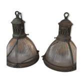 2 lampes industrielles holophanes