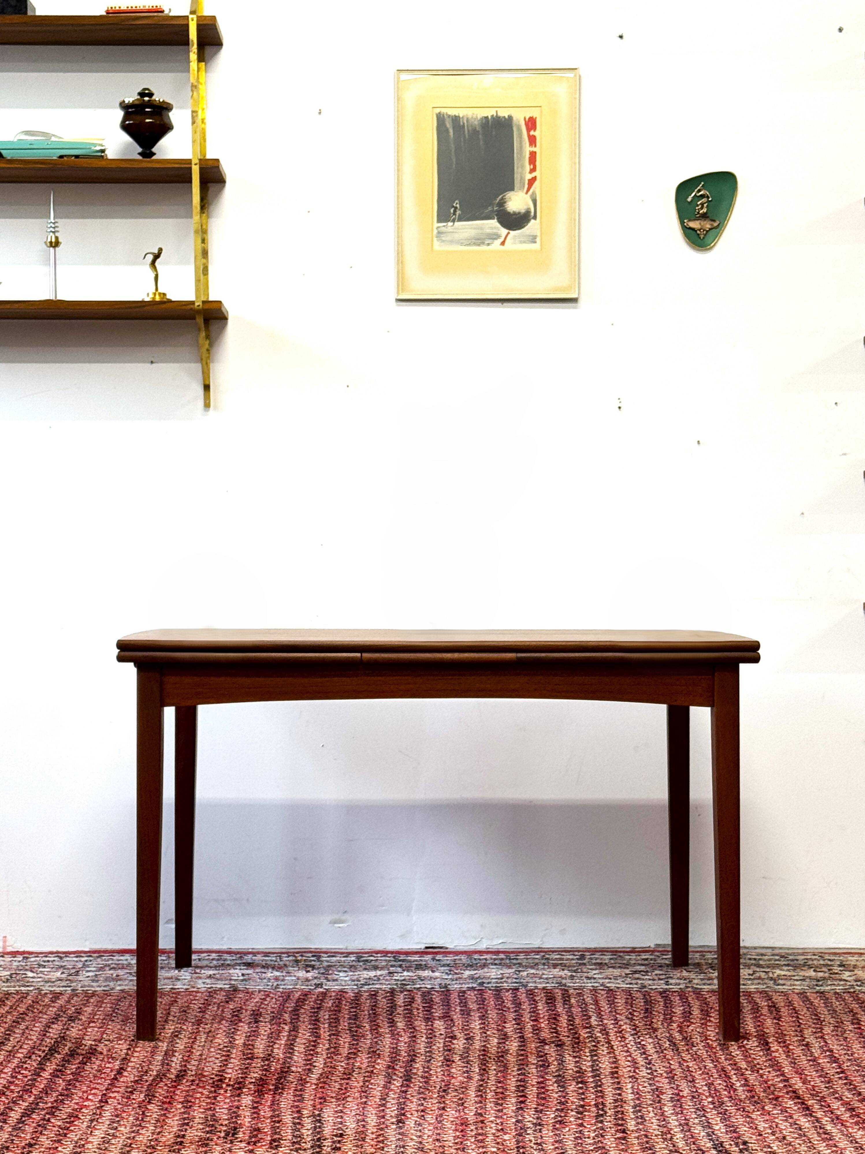 Extendable teak table, Denmark 60s/70s, vintage, mid 20th century