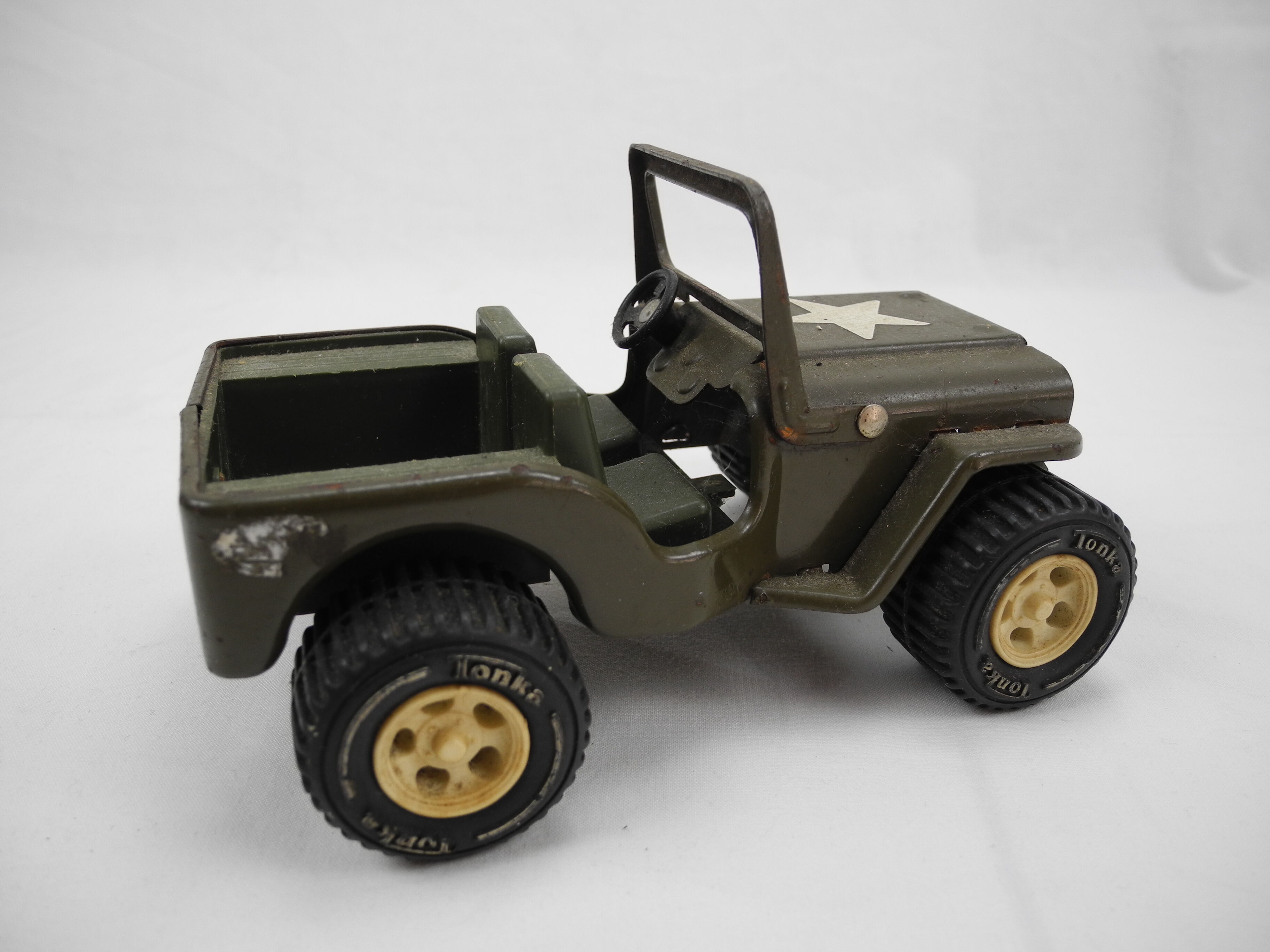 Old toy game jeep tonka usa vintage old toy car