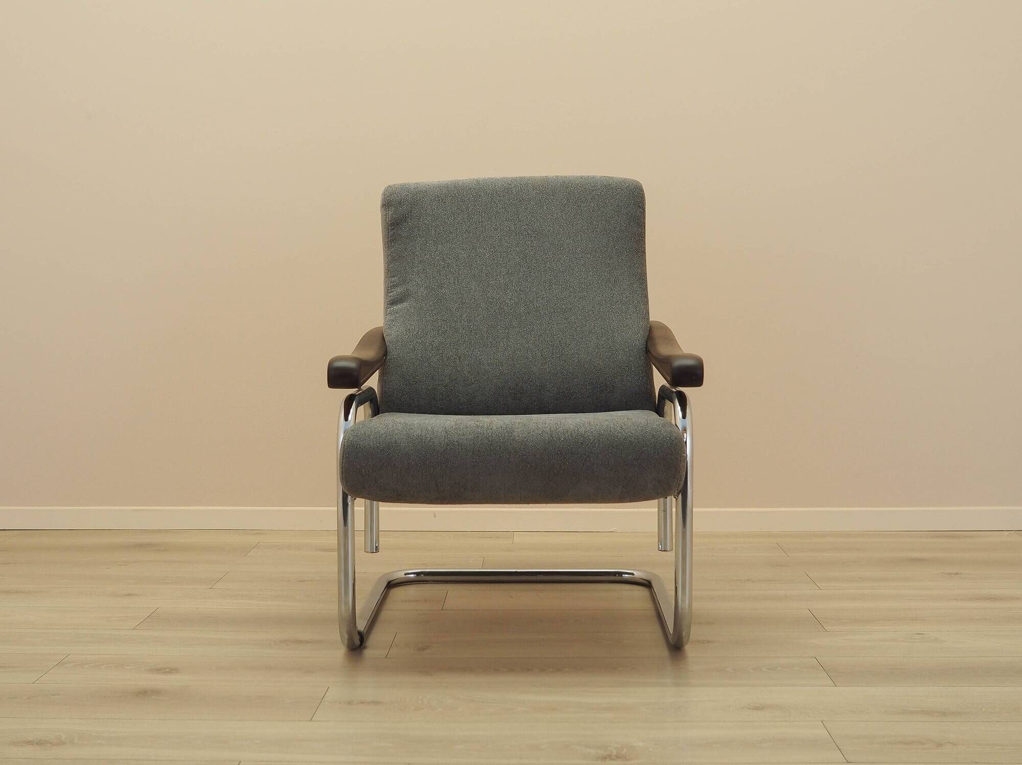 Italian lounge chair with reclining back, 1970s